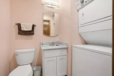 5302  Lakeview Dr, Greendale, WI 53129 - Photo 11