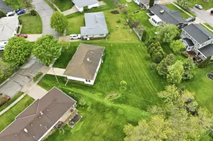 5302 Lakeview Dr, Greendale, WI 53129 - Photo 29