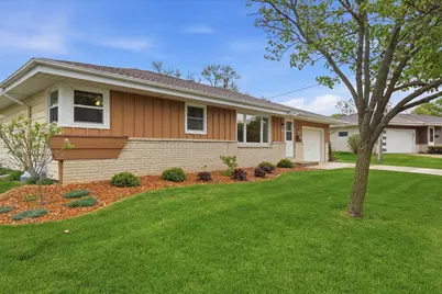 5302  Lakeview Dr, Greendale, WI 53129 - Photo 1