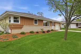 5302 Lakeview Dr, Greendale, WI 53129 - Photo 1