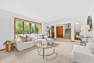 W356N5886 Meadow Ct, Oconomowoc, WI 53066 - Photo 5