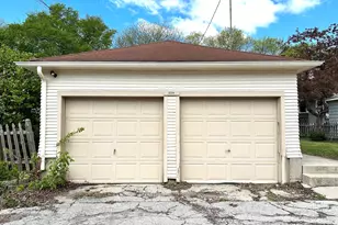 3234 S Pine Ave, Milwaukee, WI 53207 - Photo 31