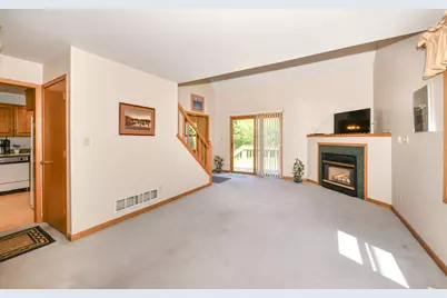 N27W26410  Christian Ct #1, Pewaukee, WI 53072 - Photo 5