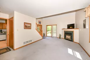 N27W26410 Christian Ct, Pewaukee, WI 53072 - Photo 5