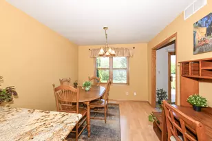 N27W26410 Christian Ct, Pewaukee, WI 53072 - Photo 9