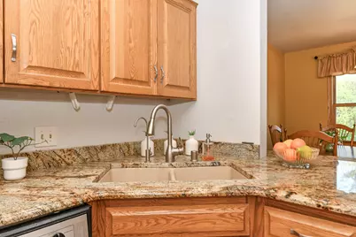 N27W26410  Christian Ct #1, Pewaukee, WI 53072 - Photo 15