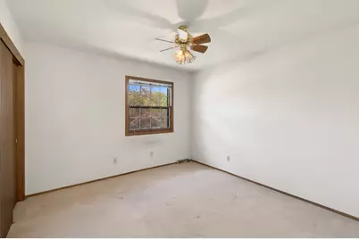 18120  Le Chateau Dr, Brookfield, WI 53045 - Photo 19