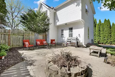 19  Elm St, Fort Atkinson, WI 53538 - Photo 3