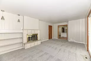 N79W15709 Charles Ct, Menomonee Falls, WI 53051 - Photo 23