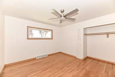 N79W15709  Charles Ct, Menomonee Falls, WI 53051 - Photo 27