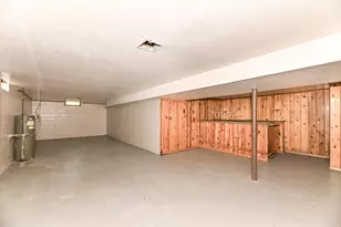 N79W15709 Charles Ct, Menomonee Falls, WI 53051 - Photo 33