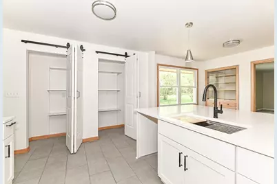 N79W15709  Charles Ct, Menomonee Falls, WI 53051 - Photo 19