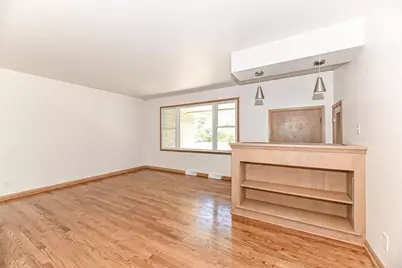 N79W15709  Charles Ct, Menomonee Falls, WI 53051 - Photo 11