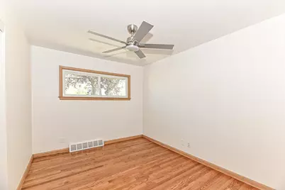 N79W15709  Charles Ct, Menomonee Falls, WI 53051 - Photo 25
