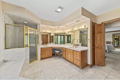 W131N7931  Country Club Ct, Menomonee Falls, WI 53051 - Photo 37