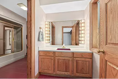W131N7931  Country Club Ct, Menomonee Falls, WI 53051 - Photo 51