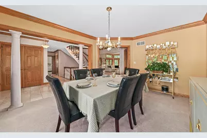 W131N7931  Country Club Ct, Menomonee Falls, WI 53051 - Photo 21