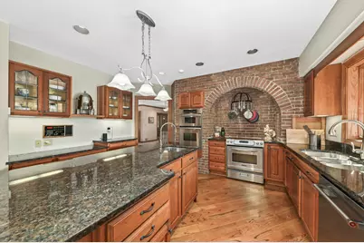 W131N7931  Country Club Ct, Menomonee Falls, WI 53051 - Photo 27