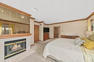 W131N7931 Country Club Ct, Menomonee Falls, WI 53051 - Photo 35