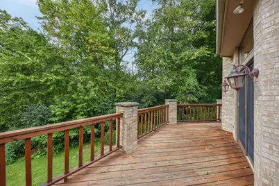 W131N7931  Country Club Ct, Menomonee Falls, WI 53051 - Photo 15