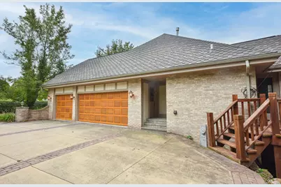 W131N7931  Country Club Ct, Menomonee Falls, WI 53051 - Photo 9