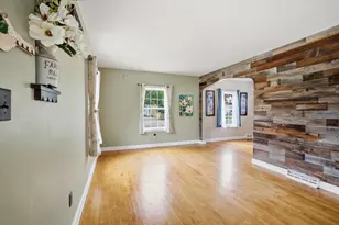 1301 Neenah St, Watertown, WI 53094 - Photo 5