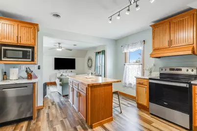 211 E Main St, Mishicot, WI 54228 - Photo 15