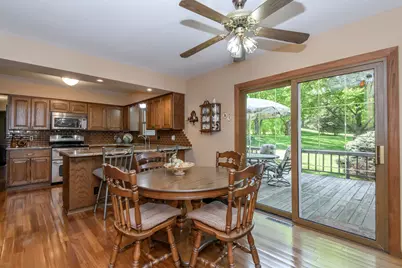 2204  Hunting Ridge Rd, Waukesha, WI 53188 - Photo 17