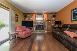 2204 Hunting Ridge Rd, Waukesha, WI 53188 - Photo 19
