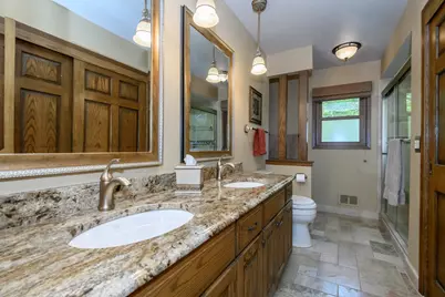 2204  Hunting Ridge Rd, Waukesha, WI 53188 - Photo 25
