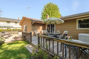 2204 Hunting Ridge Rd, Waukesha, WI 53188 - Photo 35