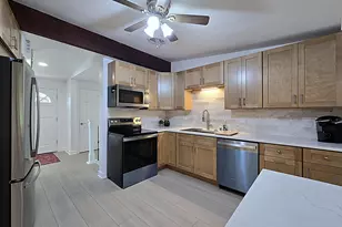 18400 Beverly Hills Dr, Brookfield, WI 53045 - Photo 5