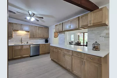 18400  Beverly Hills Dr, Brookfield, WI 53045 - Photo 3