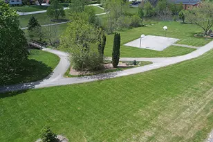 18400 Beverly Hills Dr, Brookfield, WI 53045 - Photo 55