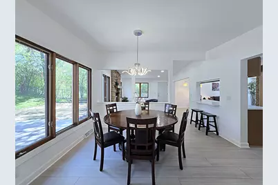 18400  Beverly Hills Dr, Brookfield, WI 53045 - Photo 9