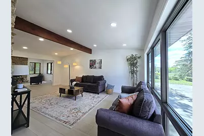 18400  Beverly Hills Dr, Brookfield, WI 53045 - Photo 11