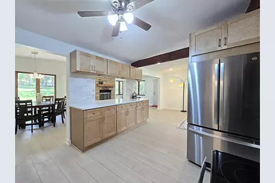 18400  Beverly Hills Dr, Brookfield, WI 53045 - Photo 7