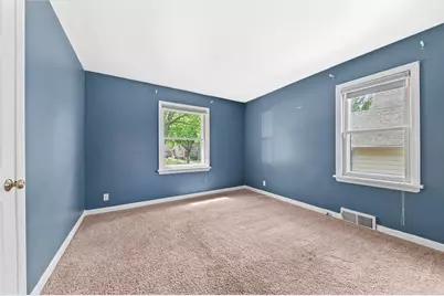 222 N 90th St, Milwaukee, WI 53226 - Photo 17