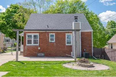 222 N 90th St, Milwaukee, WI 53226 - Photo 31