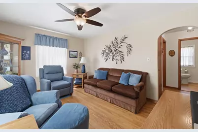 3929 S 56th St, Milwaukee, WI 53220 - Photo 7