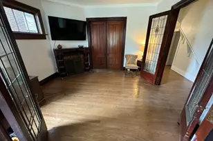 1040 College Ave, Racine, WI 53403 - Photo 7