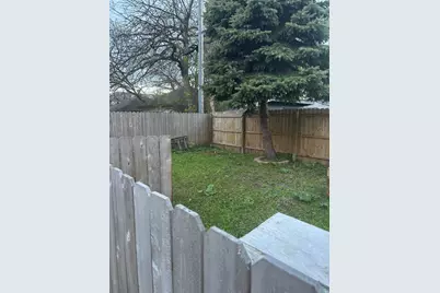 1040  College Ave, Racine, WI 53403 - Photo 5
