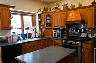 1000 Apache Ct, Fort Atkinson, WI 53538 - Photo 9
