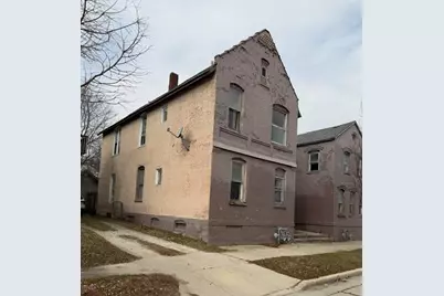 1840 N Wisconsin St, Racine, WI 53402 - Photo 3