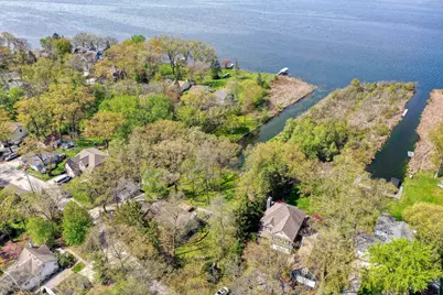 3513  Ridge Dr, Delafield, WI 53029 - Photo 7