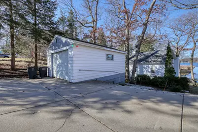 3513  Ridge Dr, Delafield, WI 53029 - Photo 7