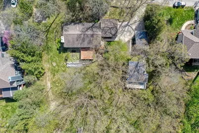 3513  Ridge Dr, Delafield, WI 53029 - Photo 13