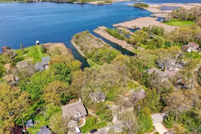 3513  Ridge Dr, Delafield, WI 53029 - Photo 7