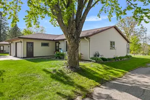 813 Sprague St, Caledonia, MN 55921 - Photo 17
