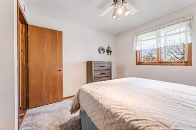 813  Sprague St #2, Caledonia, MN 55921 - Photo 9